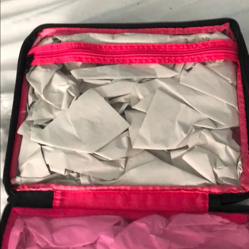 Black cosmetic case